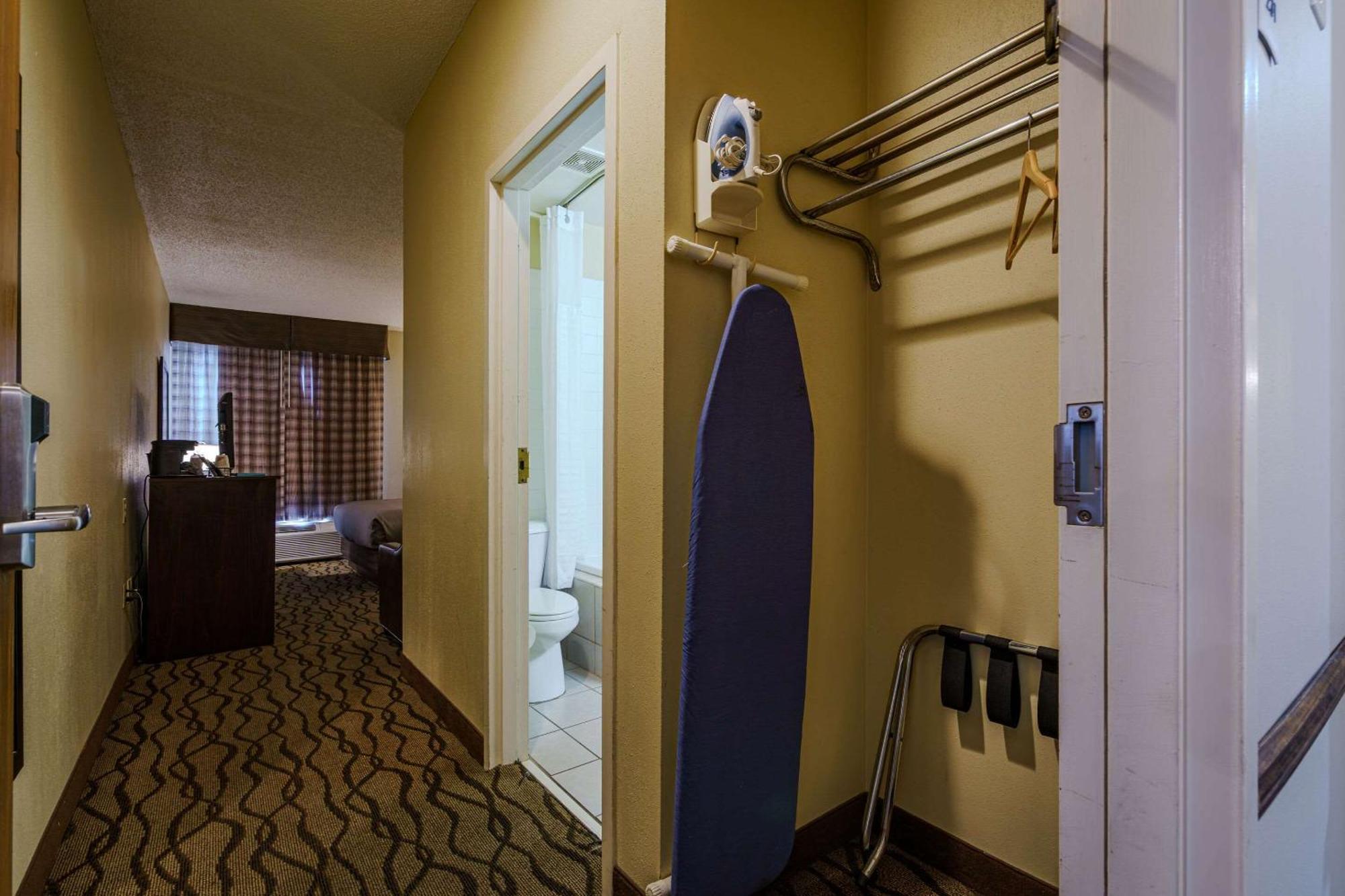 Quality Inn I-75 West Chester-North Cincinnati Exterior foto